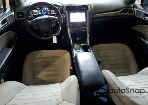 2019 Ford Fusion S z USA, uszkodzony, nr VIN 3FA6P0G75KR250805